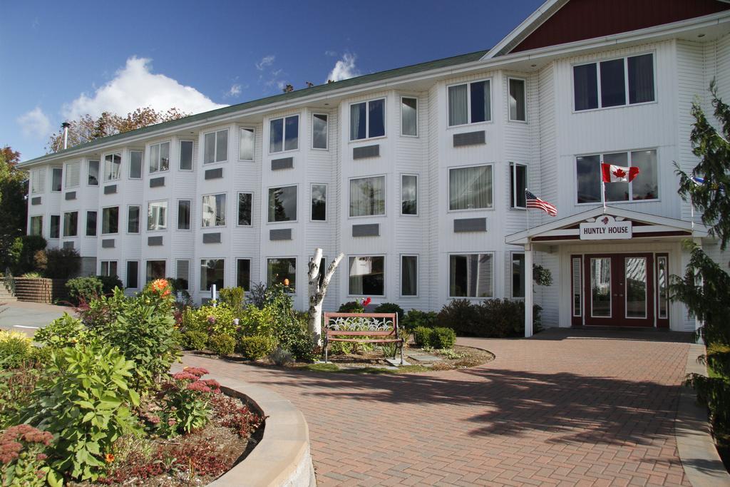 HOTEL AUBERGE GISELE'S INN BADDECK 4* (Canada) - from £ 91 | HOTELMIX